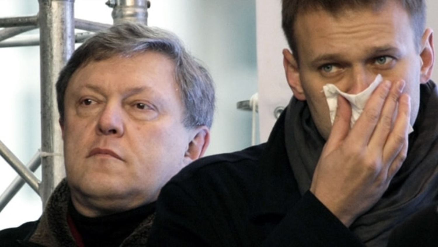 Явлинский о смерти навального. Явлинский и Навальный.