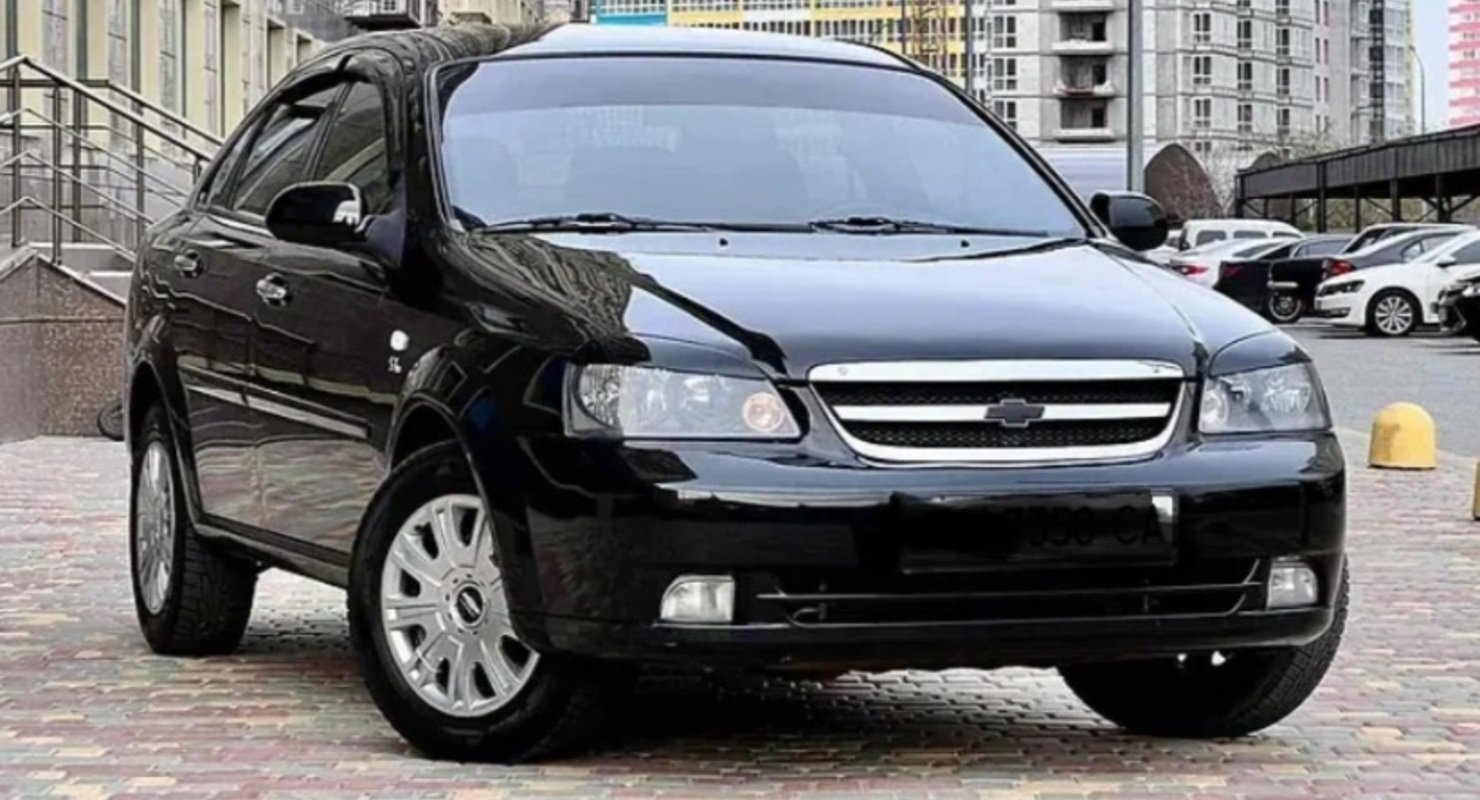 Антикризисный вариант: два надежных седана на вторичном рынке до 350 000 рублей Автомобили