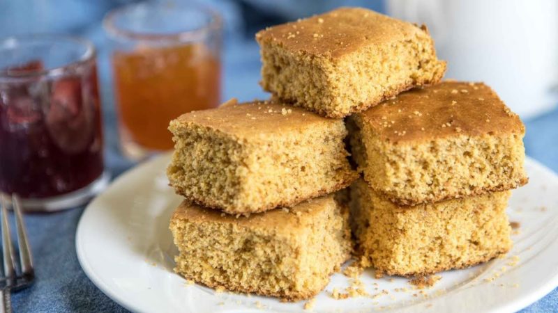 Запеканка творожная с кукурузной крупой в мультиварке