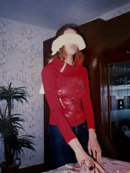 Мода нулевых и советский интерьер: Ирина Шейк поделилась своими подростковыми фото из России ШейкИрина, Ирина, сестройИрина, Челябинской, сестрой, начала, городе, Еманжелинске, Vogue, БразилияИрина, D&039AlbaИрина, ШейкШейк, живёт, НьюЙорке, вместе, восьмилетней, дочерью, которую, родила, BazaarИрина