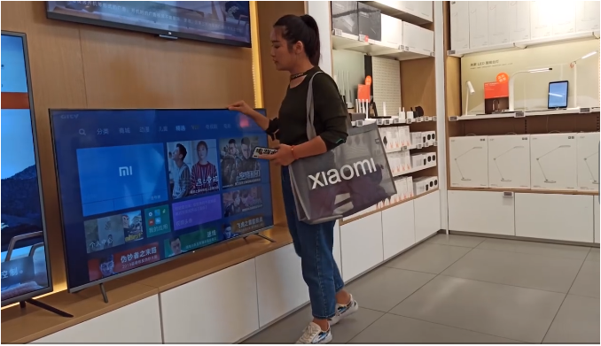 Xiaomi не дождалась презентации своего 8K телевизора Mi TV Pro и уже выставила его в магазине Xiaomi не дождалась презентации своего 8K телевизора Mi TV Pro и уже выставила его в магазине бытовая техника,техника,электроника