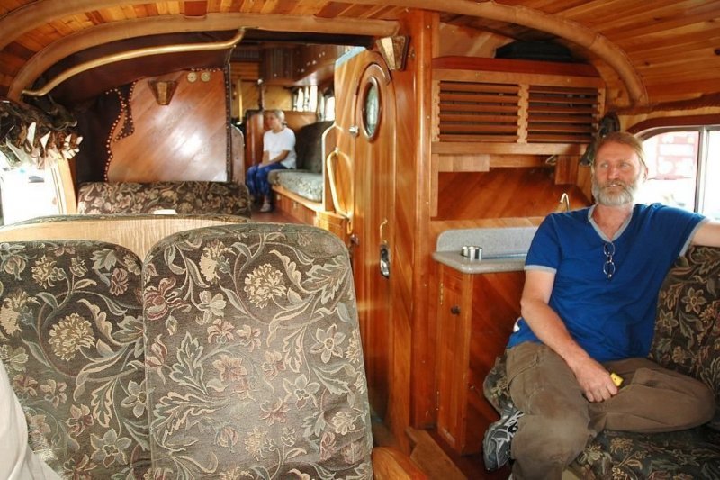 «Миротворец» - уникальный автобус, созданный руками энтузиастов 