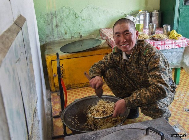 Будни монгольских пограничников на границе с Россией  