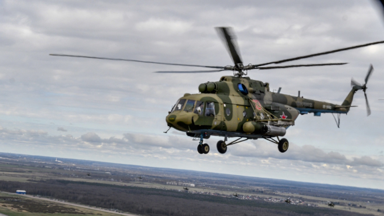 Выживших при крушении Ми-8 на Камчатке ищут на катерах