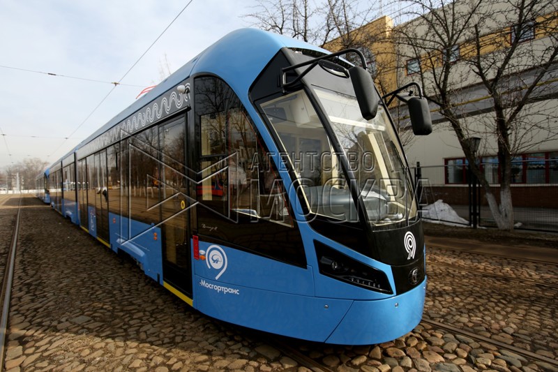 В Москве вышли на "17 маршрут" новые трамваи "Витязь-М" авто, трамвай, факты
