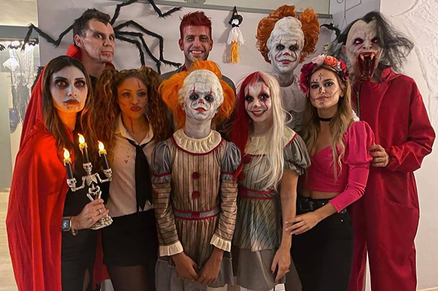 Шакира опубликовала редкое фото с Жераром Пике в честь Хэллоуина Шакира опубликовала редкое фото с Жераром Пике в честь Хэллоуина Звездные пары