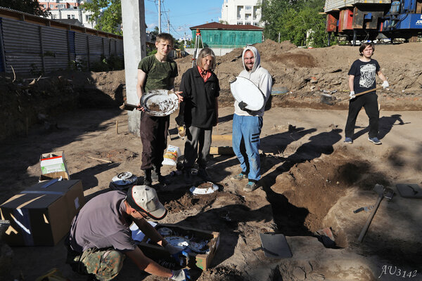 В центре Перми найден уникальный клад. В центре Перми найден уникальный клад.