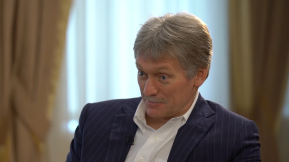 Песков опроверг причастность ФСБ к "отравлению" Навального