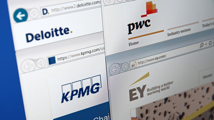 ШПИОНЫ ОТДЫХАЮТ: ПРАВИТЕЛЬСТВО РОССИИ ОТКРЫВАЛО ДОКУМЕНТЫ ВРАГАМ И ПЛАТИЛО ИМ ЗА ЭТО россия