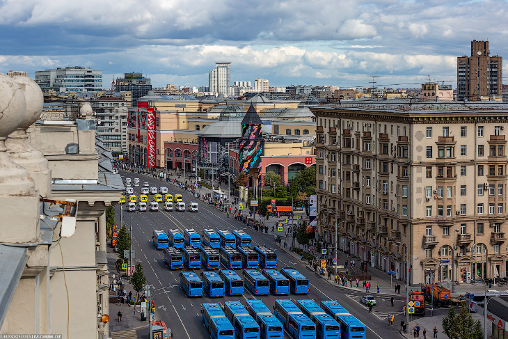 Парад коммунальной техники в Москве 