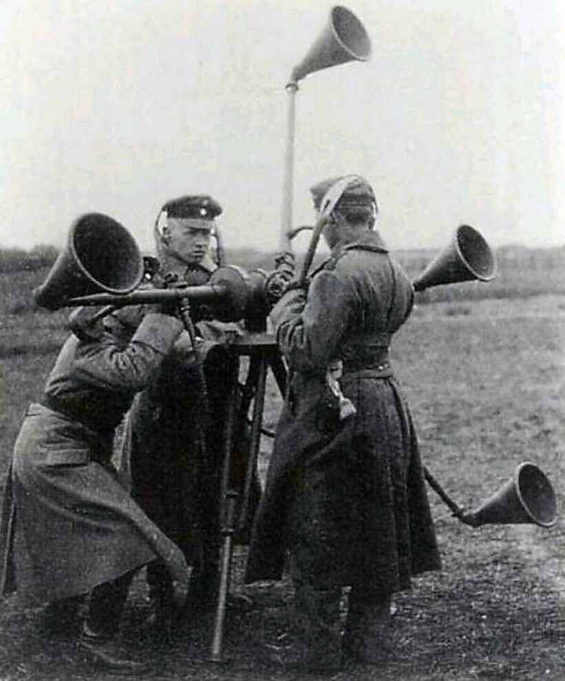 15 фото странных устройств, с помощью которых искали самолеты до появления радаров 15 фото странных устройств, с помощью которых искали самолеты до появления радаров история