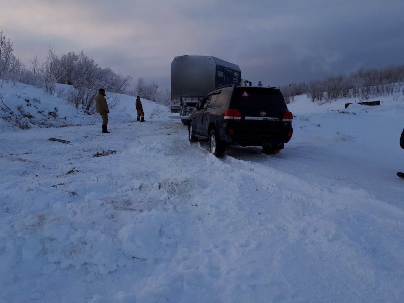 Под Усинском из реки Печоры достали затонувший Toyota Land Cruiser 200 $200, land cruiser, toyota, авто, лед, река, спасатели, спасение
