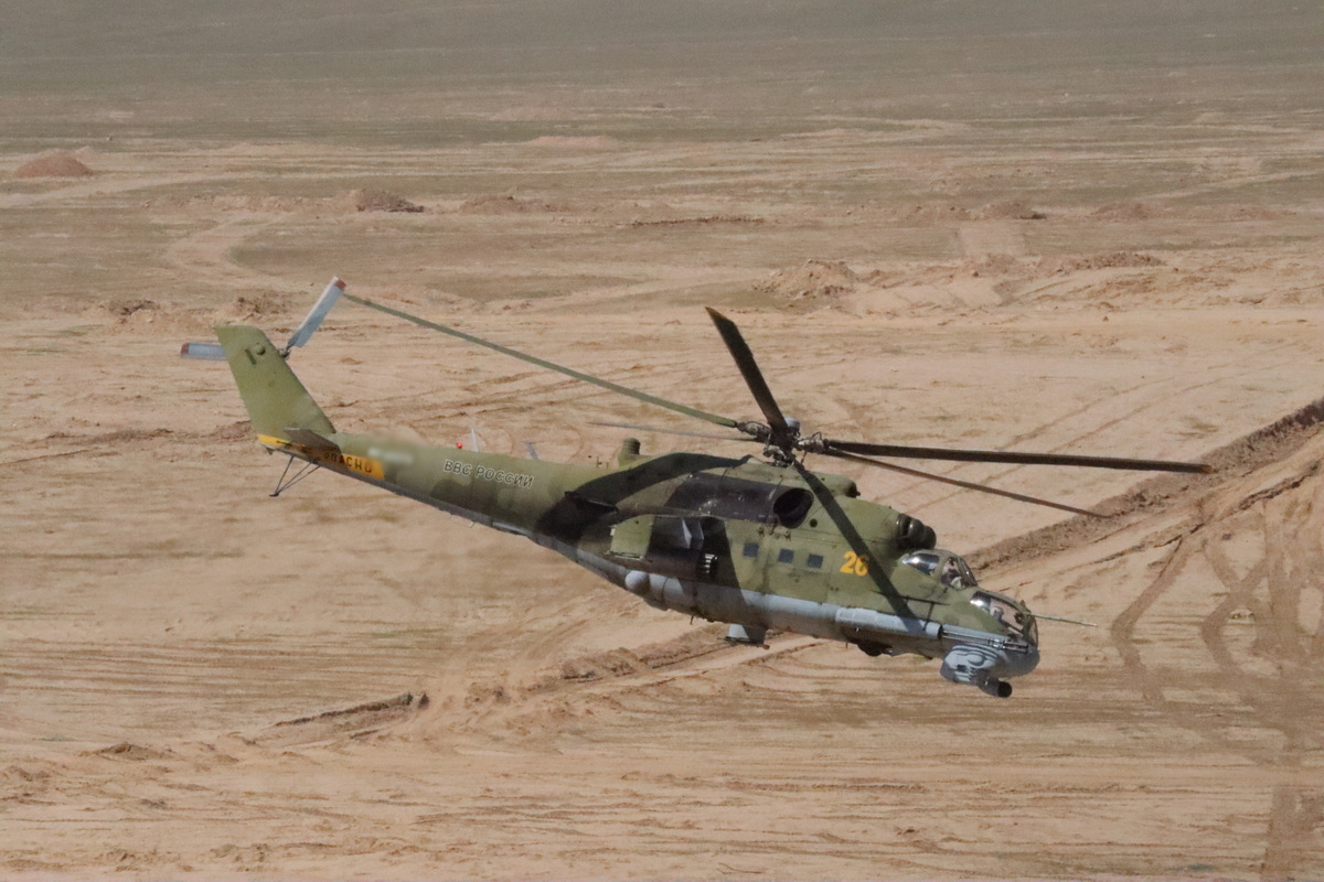 Экипажи российской армейской авиации уничтожили условного противника в горах Таджикистана