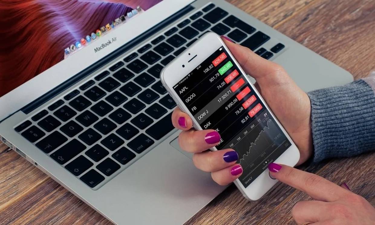 Финансист Самойлова: Мода на инвестиции привела к росту пустых брокерских счетов