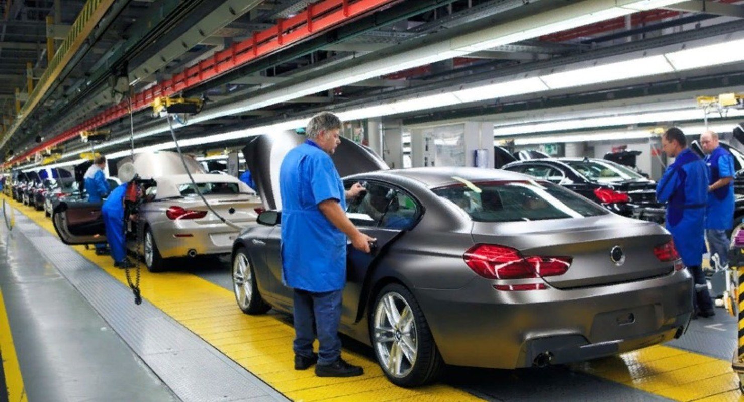 BMW планирует снизить производство на двух заводах из-за дефицита чипов Автобизнес