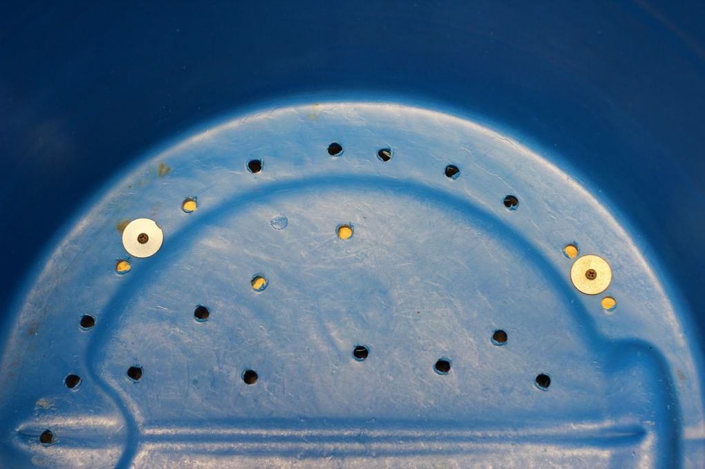 Удачный и красивый декор для сада из копеечной бочки Удачный и красивый декор для сада из копеечной бочки домашний очаг,идеи для дачи,рукоделие,своими руками