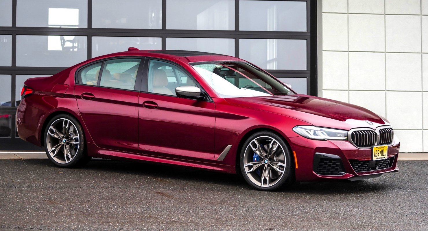 BMW признает, что M550i xDrive медленнее, чем рекламируется Автомобили