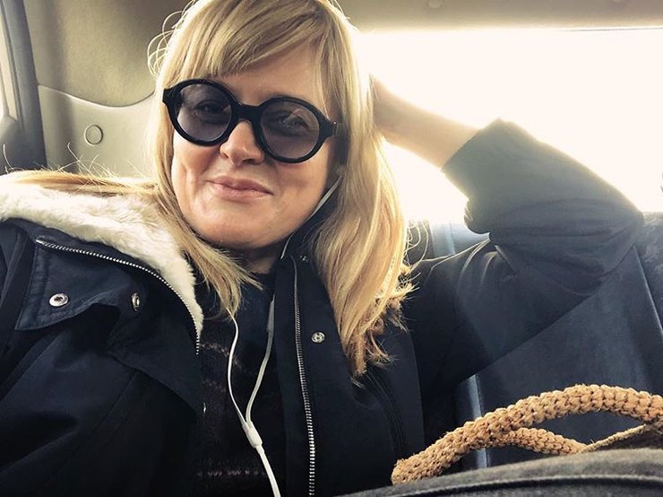 Нечаянная встреча Михалковой с Ходченковой в аэропорту: "Что жрут эти женщины? И где их разводят?" Нечаянная встреча Михалковой с Ходченковой в аэропорту: "Что жрут эти женщины? И где их разводят?" актриса