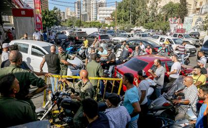 Монархии Залива порвут Бейрут, как Тузики грелку