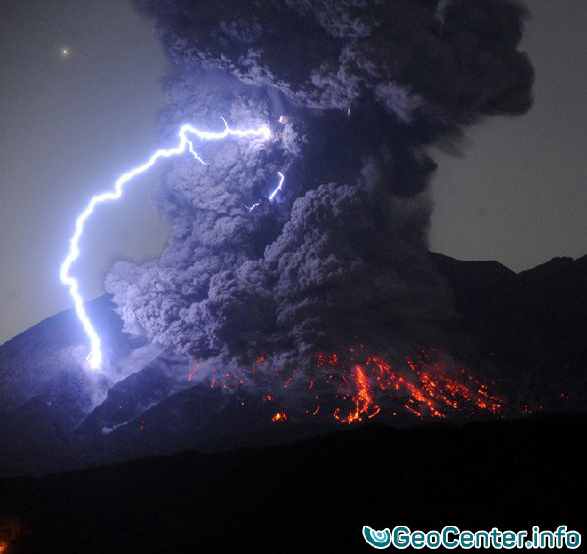 В Японии вновь взорвался вулкан Сакурадзима, 26 июля 2016