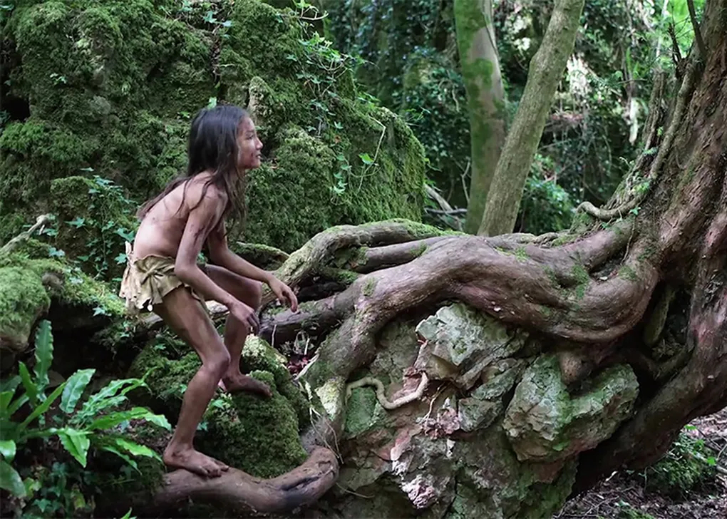 В 1959 году 4-летняя девочка потерялась в джунглях. Она прожила в лесу 10 лет и стала понимать язык животных 