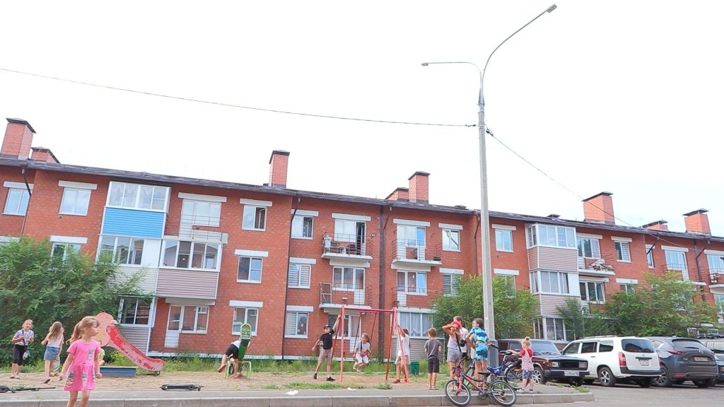 Пешеходный переход и детскую площадку обустроят для домов по Енисейской в Братске