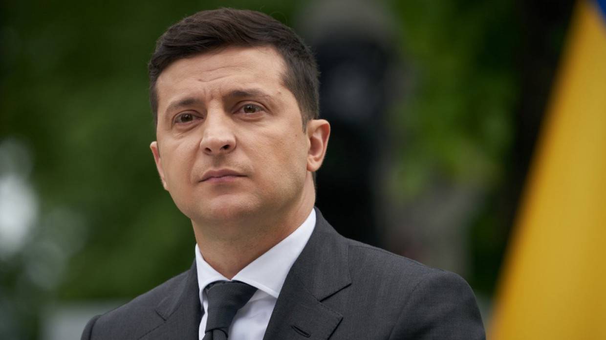 Политолог Неменский: Зеленский ведет Украину к «масштабному дерибану»