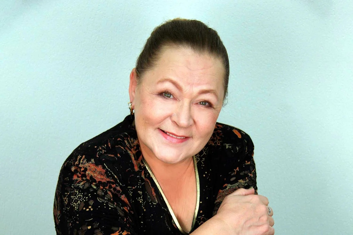 Как сейчас живет актриса. Раиса Рязанова. Раиса Рязанова фото. Рязанцева Раиса Ивановна. Раиса Ивановна Градова