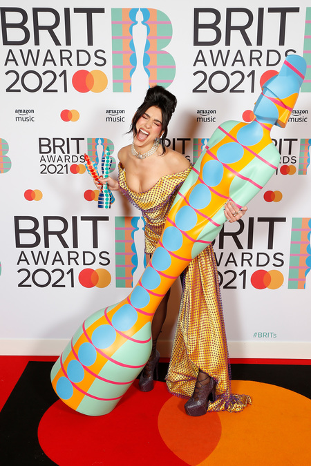 Дуа Липа, Элтон Джон, Тейлор Свифт, Билли Портер и другие на премии BRIT Awards 2021 группа, британский, Свифт, британская, Awards, больше, вечер, сингл, номинации, девушки, которые, премии, Стайлс, многие, своих, исполнительница, исполнитель, Билли, Little, певица