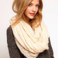 Scarf-Collar-LIC-Styles