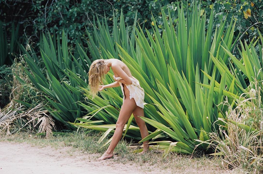 Чувственные фото девушек Саманты Фейен Чувственные фото девушек Саманты Фейен фотография