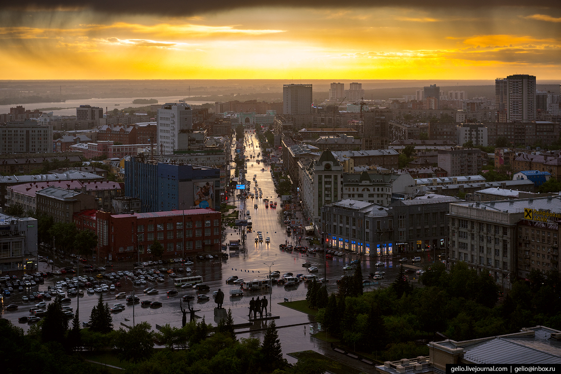 Численность населения города новосибирск. Новосибирск с высоты птичьего. Площадь Ленина Новосибирск лето. Город Новосибирск с птичьего полета. Площадь Ленина Новосибирск с высоты птичьего полета.