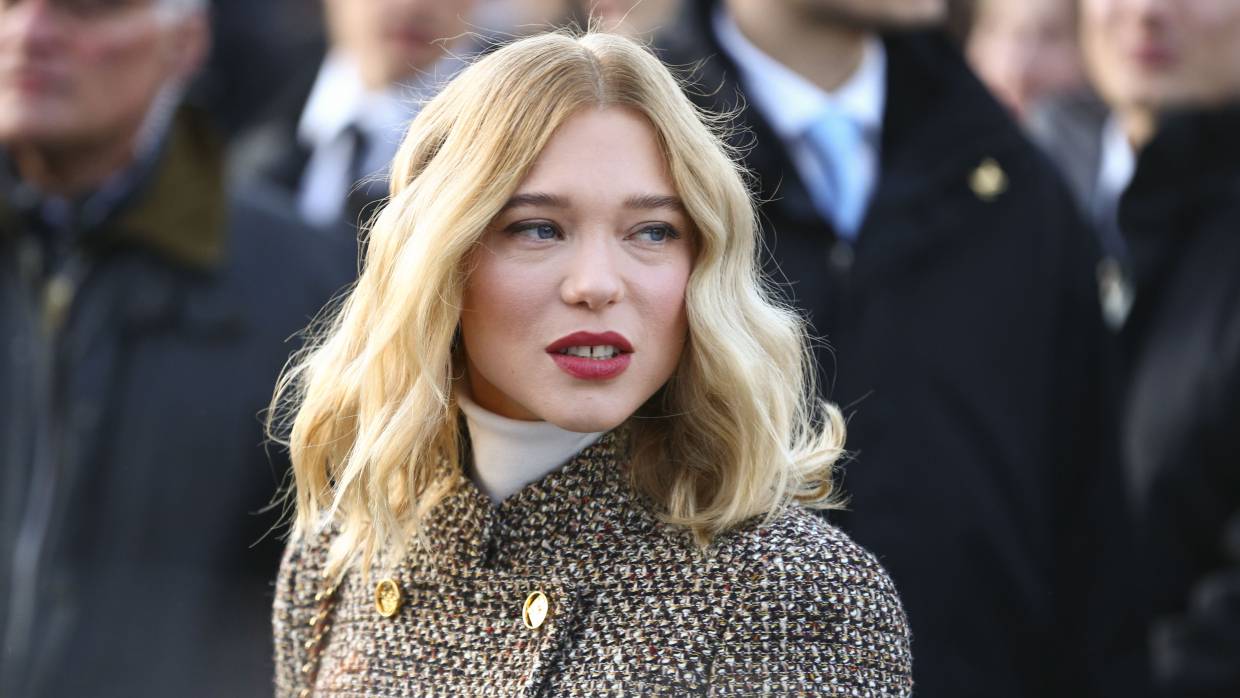 Актриса Леа Сейду пришла на премьерный показ в образе своей героини