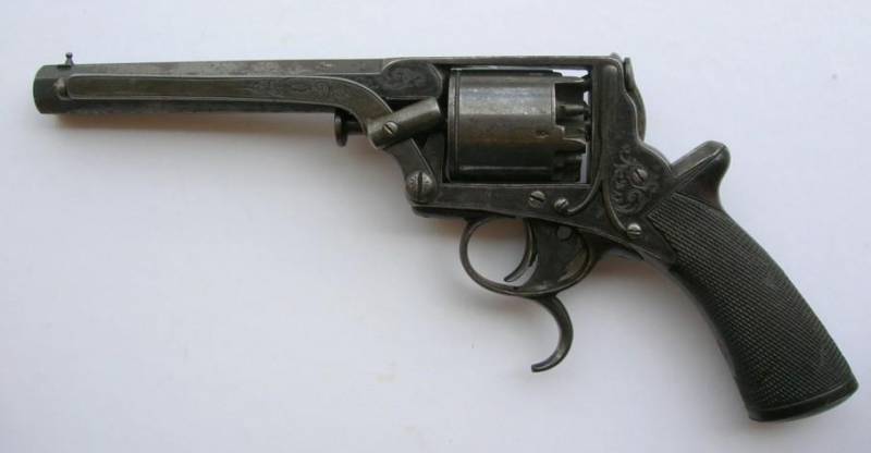 Уильям Трантер – человек и револьвер Уильям Трантер – человек и револьвер оружие