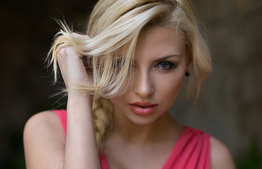 Hot blonde woman