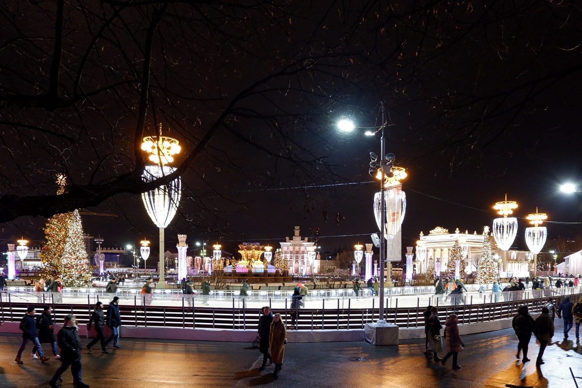 Skating rink at VDNH. November evening