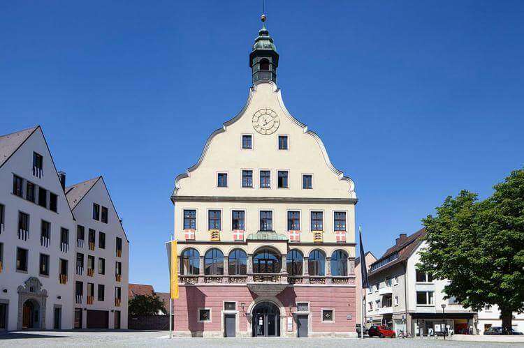 Древний Ульм: город, подаривший миру Эйнштейна Древний Ульм: город, подаривший миру Эйнштейна авиатур