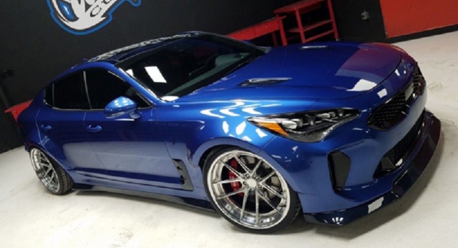 Дрэг-гонка: заряженный корейский седан Kia Stinger GT бросил вызов универсалу Volkswagen Arteon R