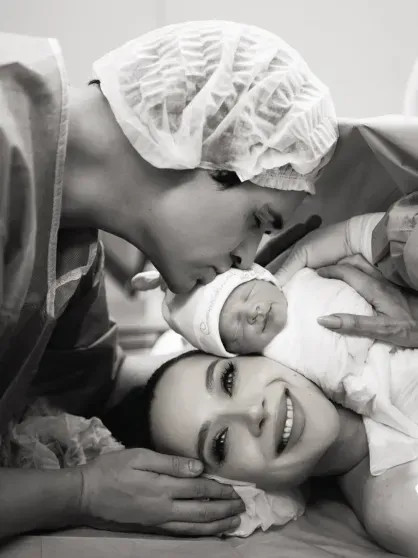 Бойфренд Лерчек показал первые фото с их новорождённым сыном Луиса, СквиччиариниФото, Лерчек, Сквиччиарини, после, ребёнка, брака, клинику, Чекалина, рублей, также, границу, может, больше, Чекалиным, арестом, когда, домашним, фитнесмарафонов, размере