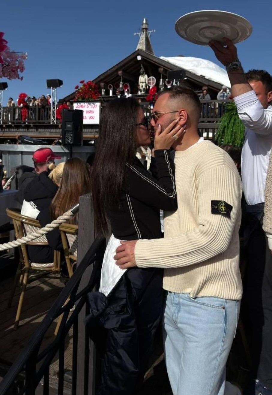 Сюрприз от мужа и поздравление стоимостью 8 миллионов: Ксения Бородина с размахом отметила день рождения в Куршевеле Бородина, Николай, Ксения, рождения, Сердюков, выступление, праздник, дочками, Спасибо, также, который, Бородиной, вместе, супругом, своим, жизнь, вечера, когото, исполнилось, обратилась