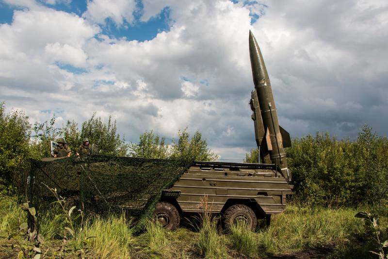 Демонстрация силы или кто кого напугает Демонстрация силы или кто кого напугает армия,россия