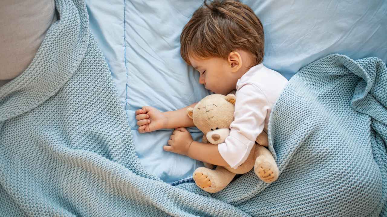 На каком матрасе должен спать новорожденный ребенок