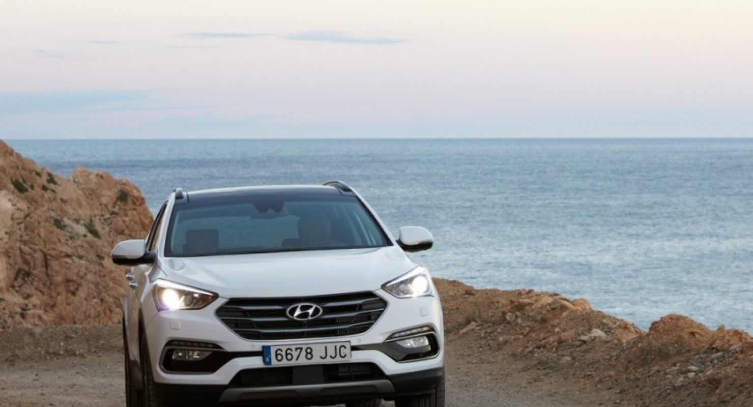 Hyundai представил кроссовер Santa Fe нового поколения Автомобили