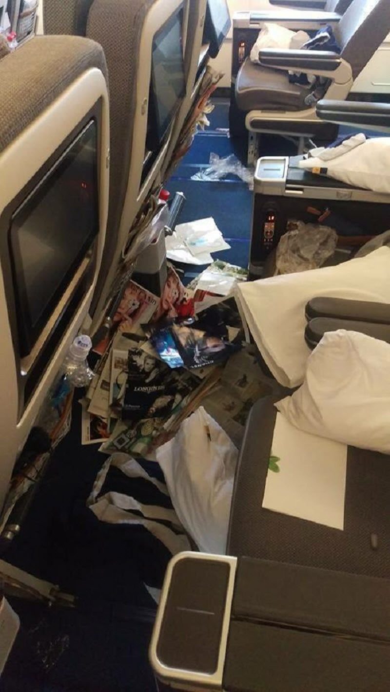 Подборка ситуаций, которые превращают перелет в сущий кошмар авиатур