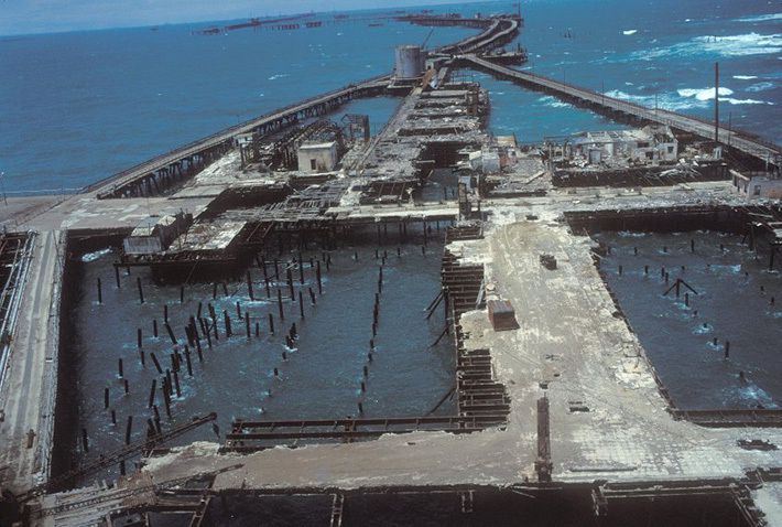 посёлок, Нефтяные Камни, история, интересное