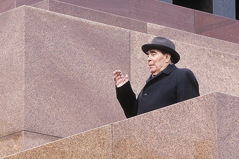 «И обнять от всей души, Как отца родного!» Леонид Ильич Брежнев, день рождения, история, чтобы помнили