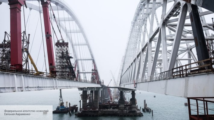 В РФ доказали, что Крымский мост не влияет на потерю средств портами Бердянска и Мариуполя 