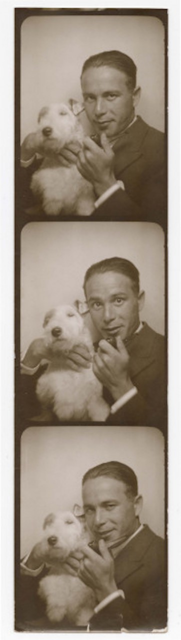 Self-portrait of Anatol Josepho with Terrier ХХ век, звезды, ностальгия, селфи