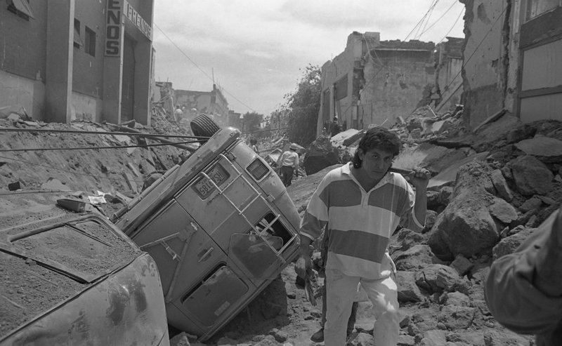 «Исчезли целые улицы»: как канализация взорвала город Гвадалахара, интересное, катастрофа, мексика