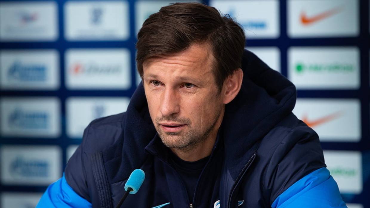 Тренер «Зенита» Семак заявил, что следит за последними событиями на Украине